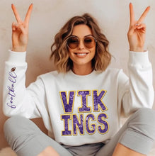 Load image into Gallery viewer, Sport team Crew Neck